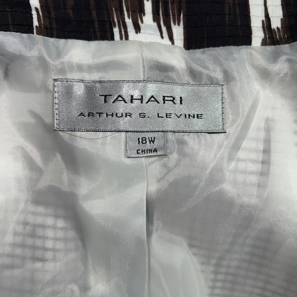 TAHARI New jacket! - Picture 8 of 8